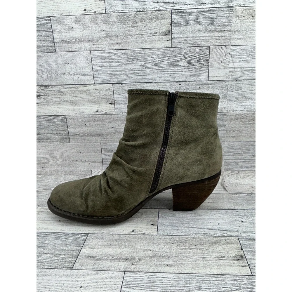 Born‎ Tarkiln Olive Green Suede Slouch Ankle Boots Men Size 9M Wood Block Heel